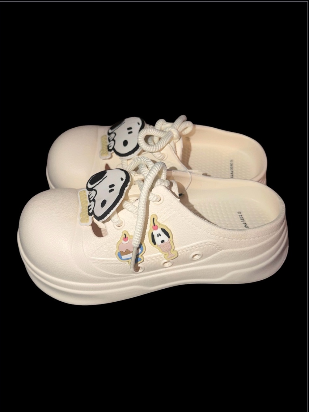 *new* Women’s Cream Snoopy Lace-Up Mules - Picture 3 of 10